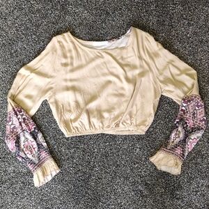 Ces Femme Boho Cropped Top XS | Beige Rayon Blouse with Patterned Sleeves